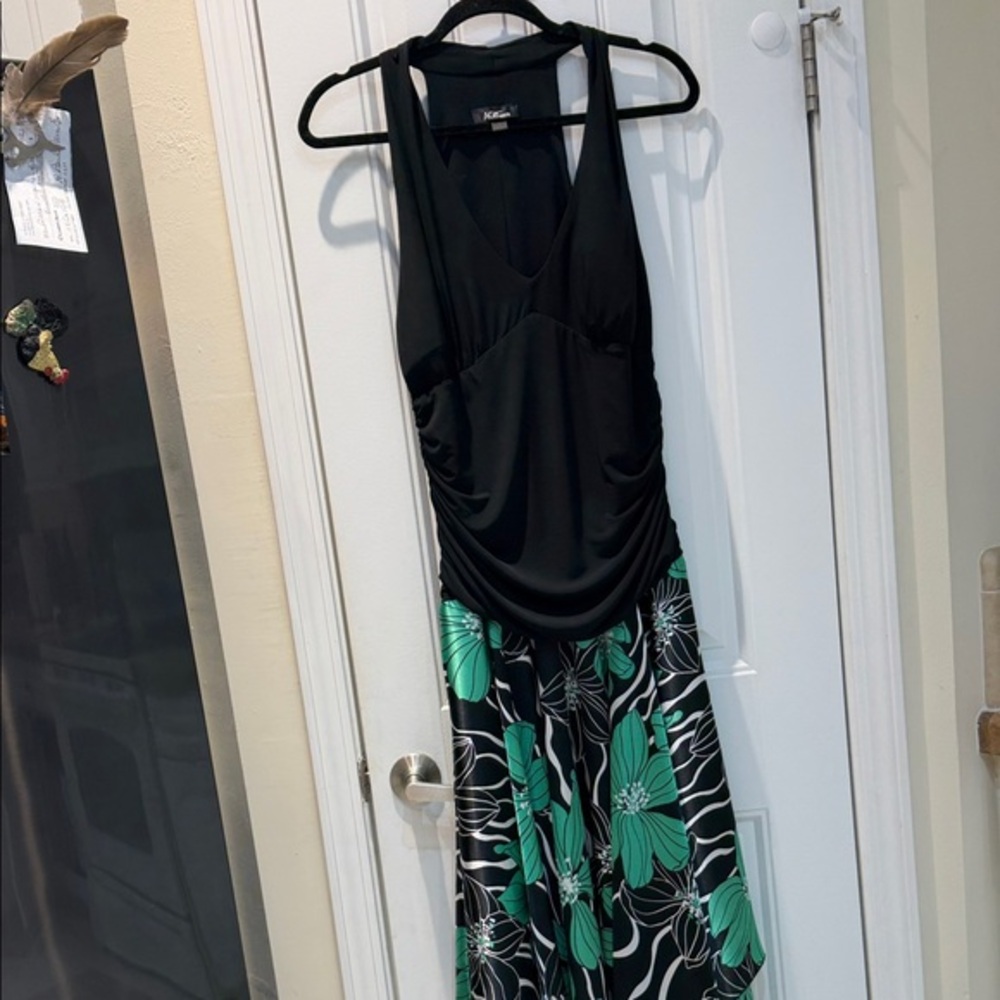 Black Tank Top Maxi Dress‎ stretch with Green Floral Skirt size 16 5134